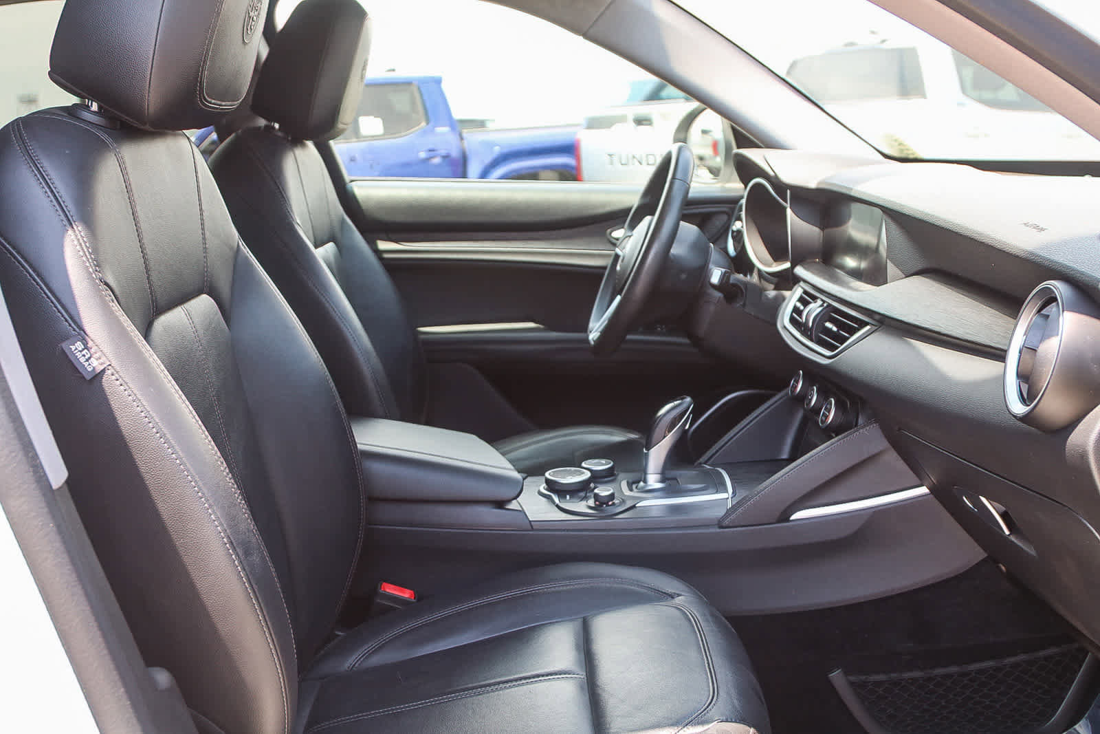 Used 2019 Alfa Romeo Stelvio RWD image 17