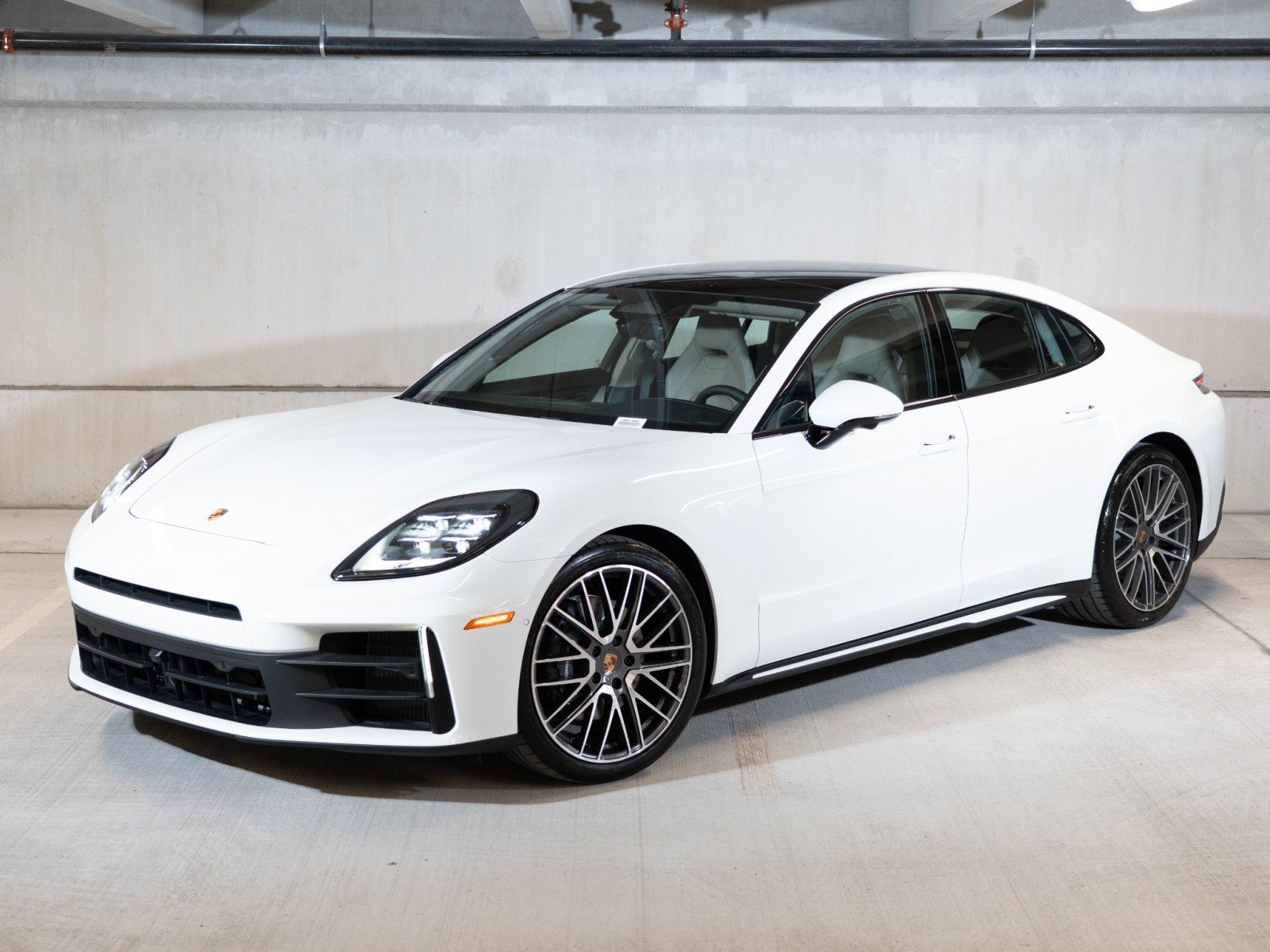 New 2026 Porsche Panamera 4 AWD/4WD image 1