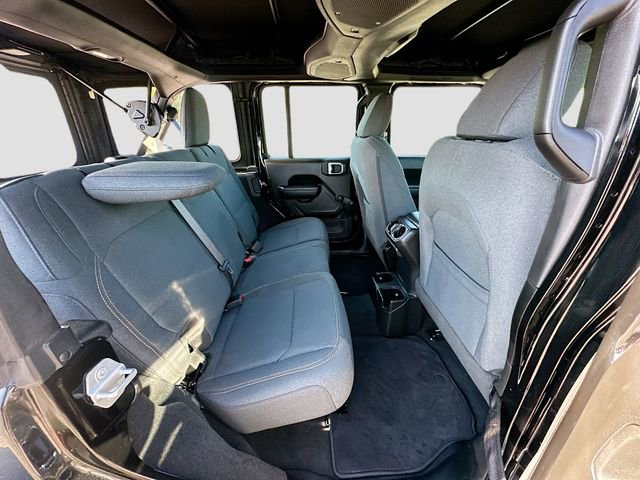 Used 2024 Jeep Wrangler Unlimited Sport AWD/4WD image 25