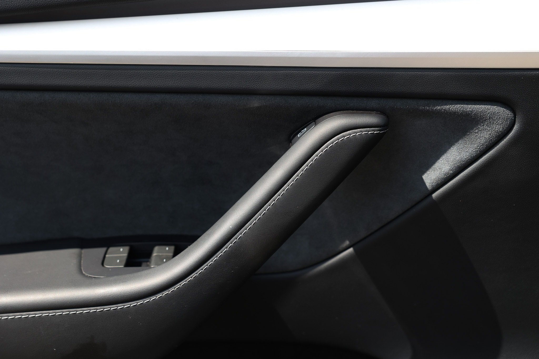 Used 2024 Tesla Model Y Long Range AWD/4WD image 42