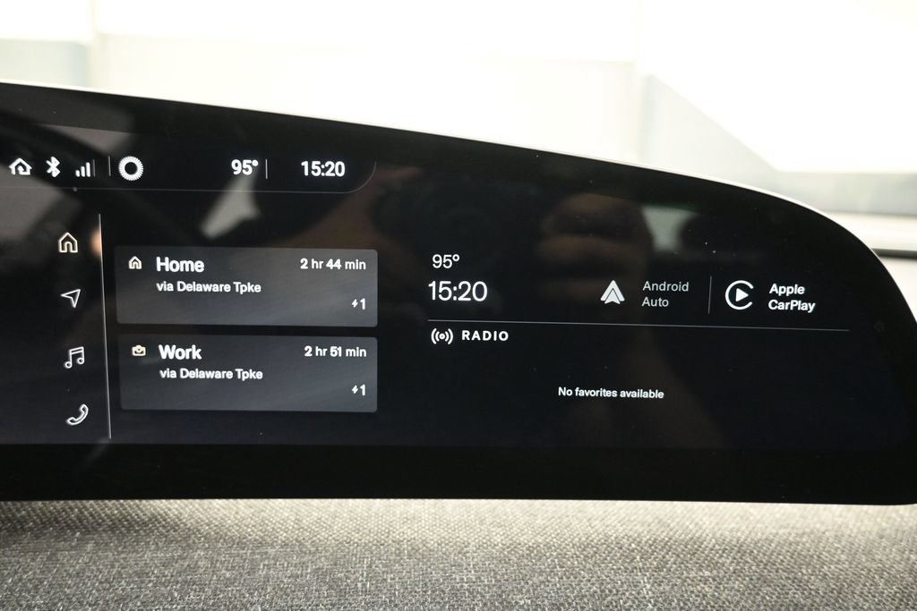 Used 2024 Lucid Air Pure RWD image 25