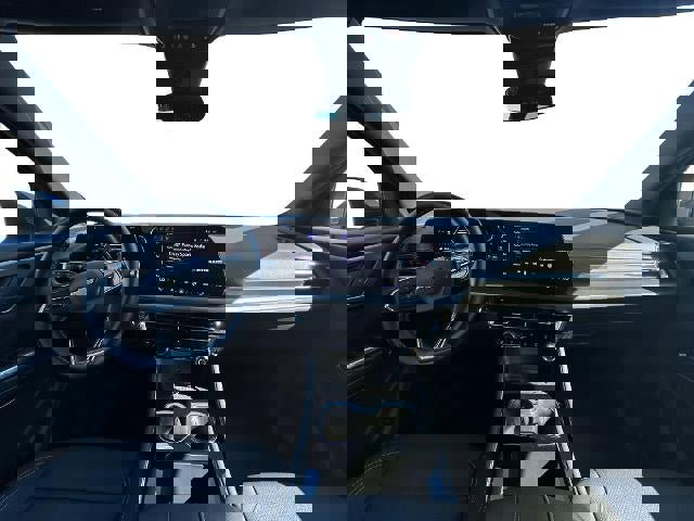 Certified 2025 Chevrolet Traverse LT image 21