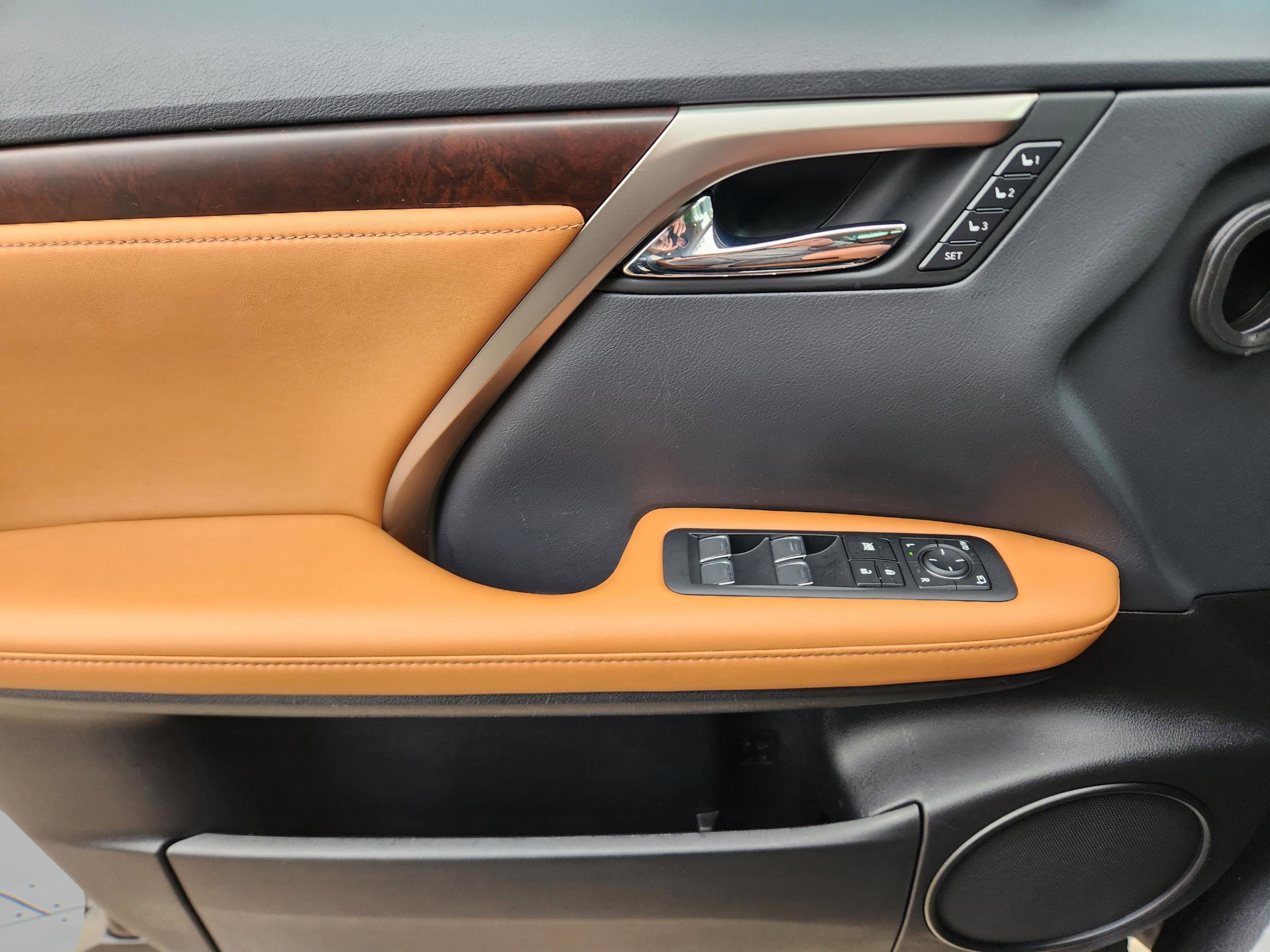 Certified 2022 Lexus RX 450h AWD w/ Premium Package image 19