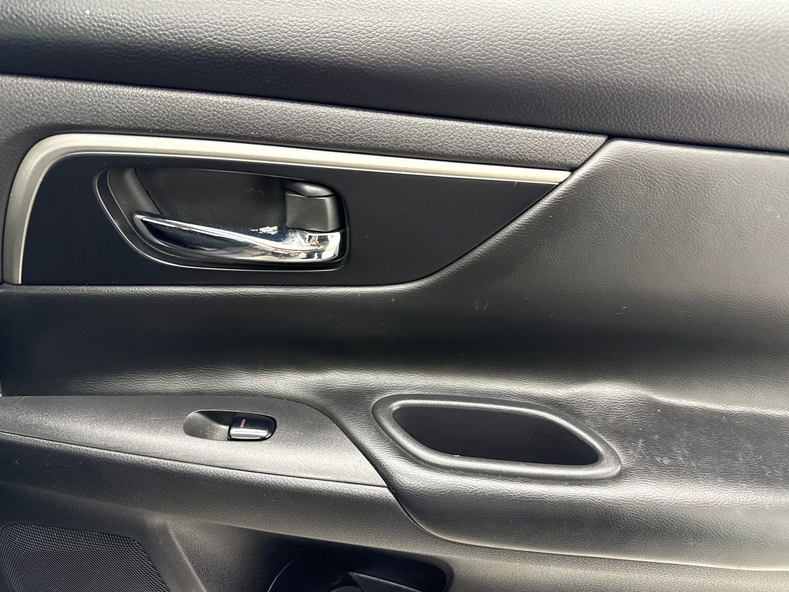 Used 2015 Nissan Altima 2.5 S w/ Special Edition Package image 42