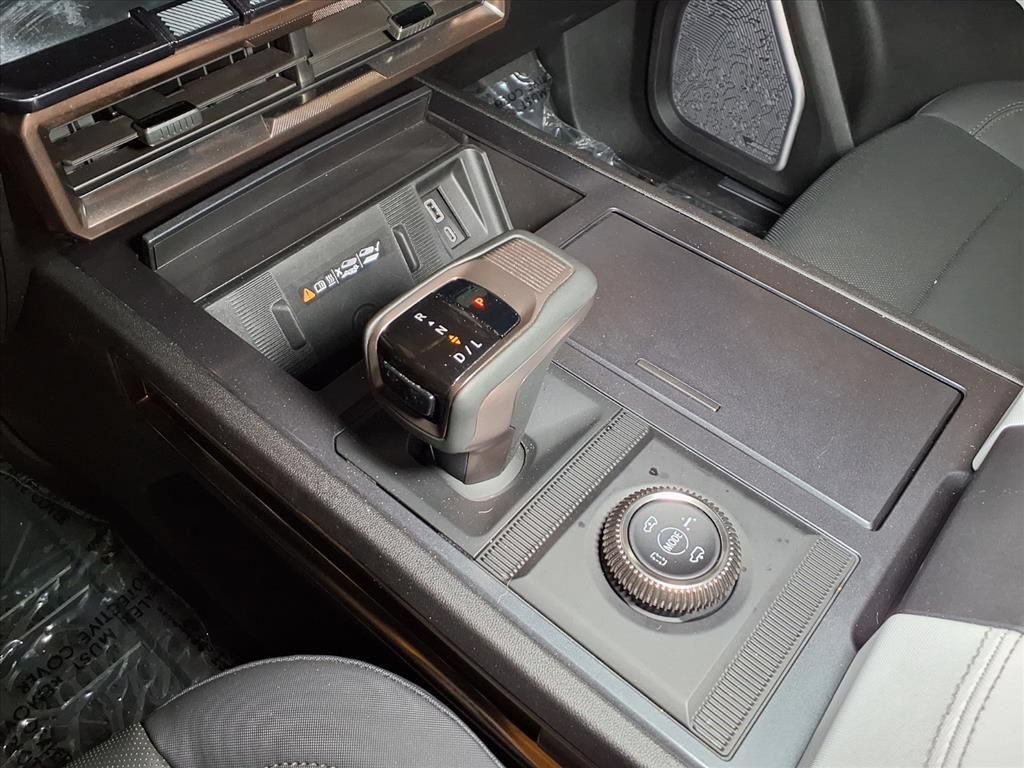 Used 2025 GMC Hummer EV 2X AWD/4WD image 6