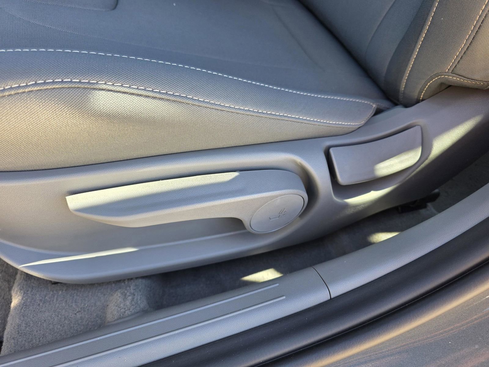 New 2026 Hyundai Elantra Sport image 22