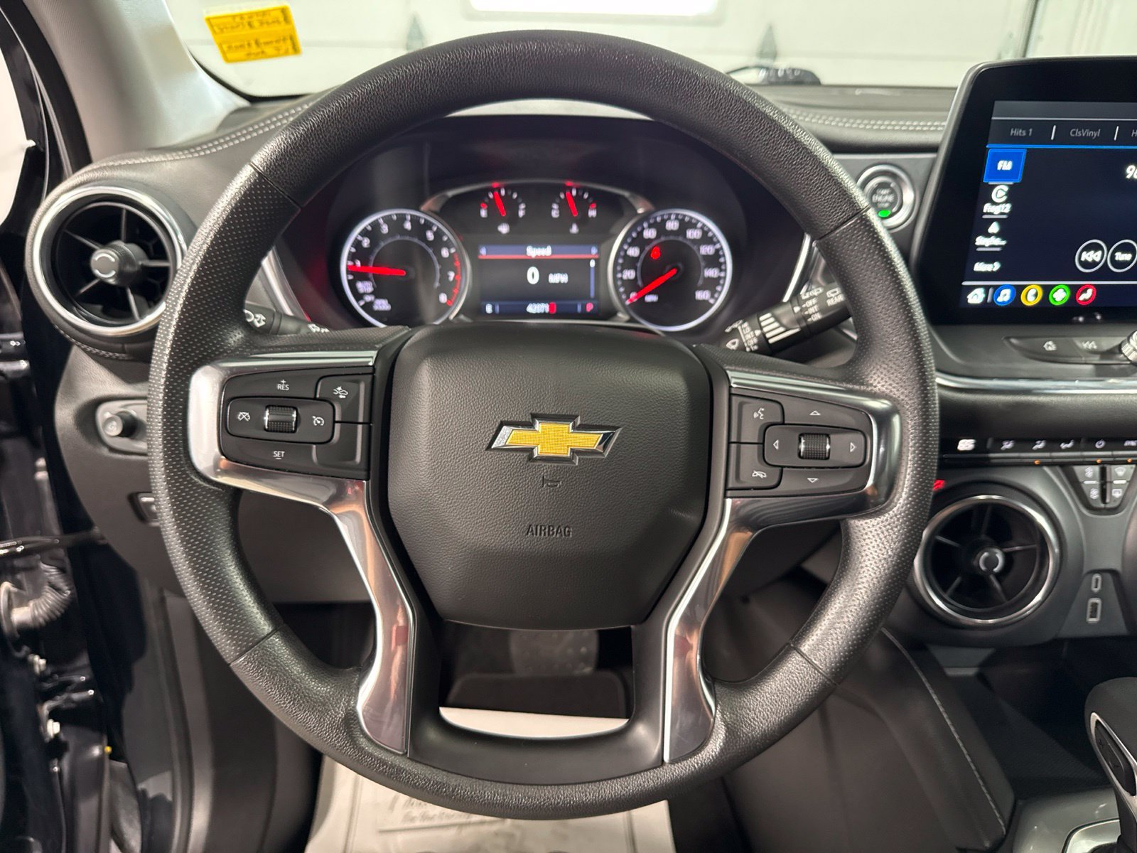 Used 2025 Chevrolet Blazer LT AWD/4WD image 34