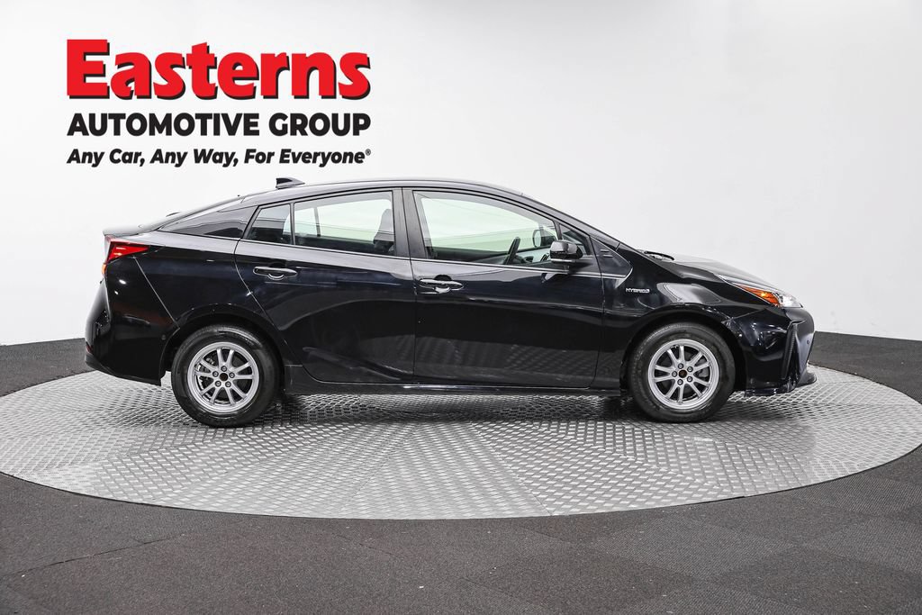 Used 2022 Toyota Prius LE FWD image 4