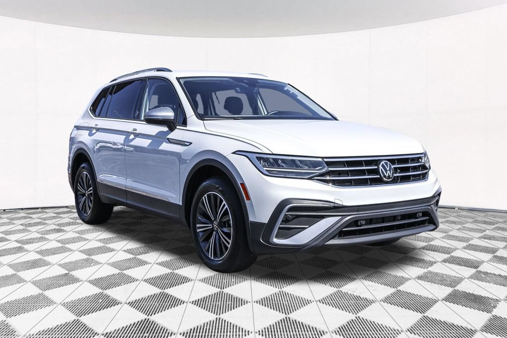 Certified 2024 Volkswagen Tiguan Wolfsburg Edition AWD/4WD image 9