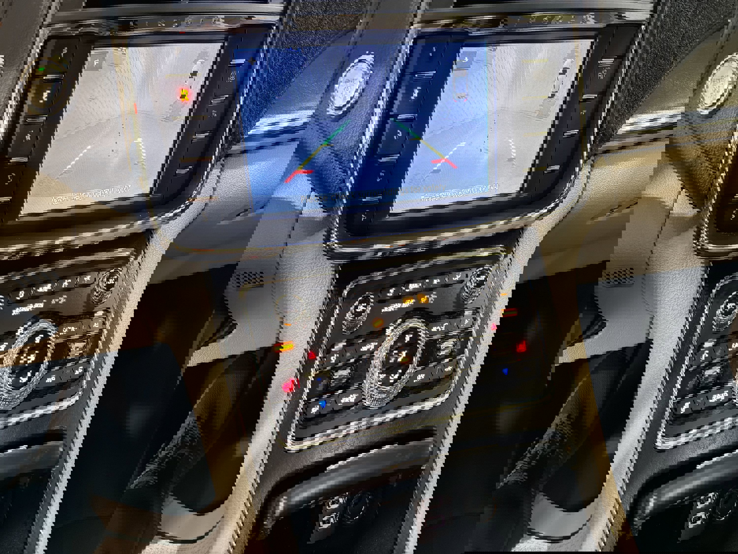 Used 2020 Lincoln Continental w/ Premium Package image 18