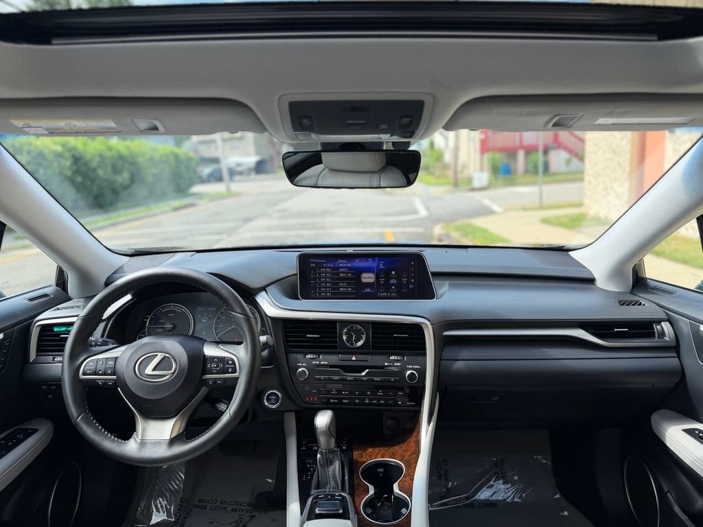 Used 2019 Lexus RX 450h AWD w/ Navigation Package image 33