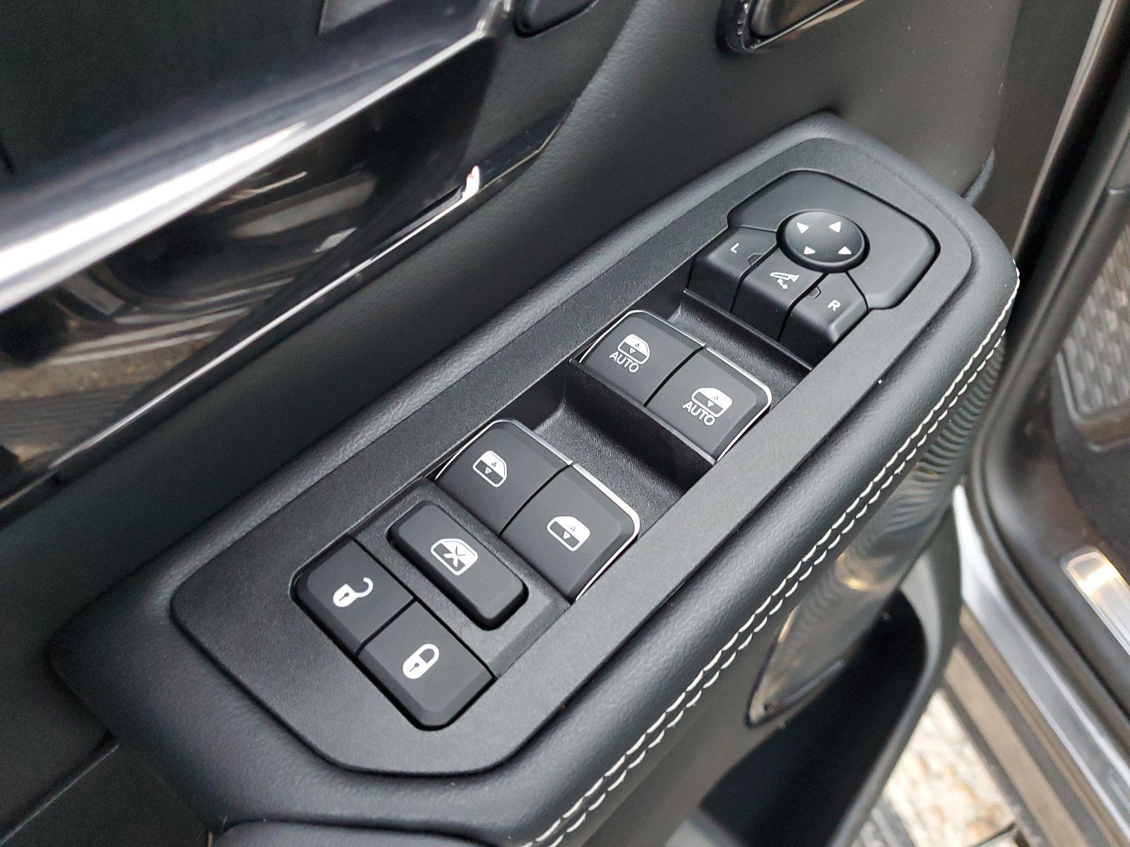 New 2026 RAM 1500 Limited image 17