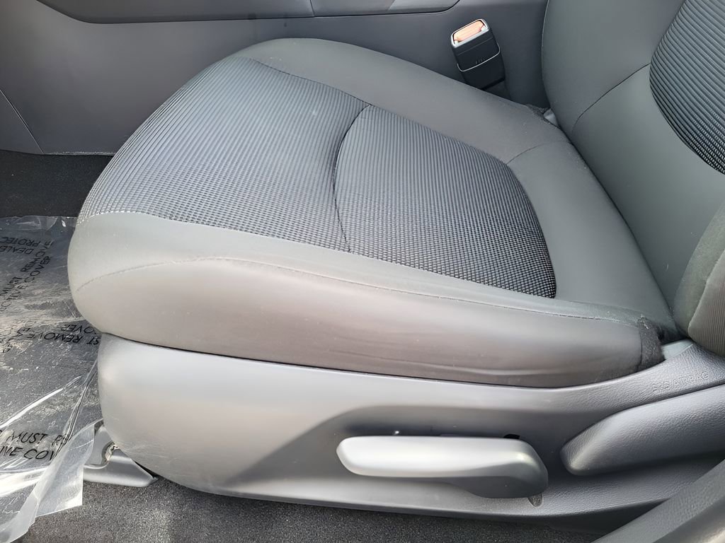 Used 2025 Toyota RAV4 LE image 25