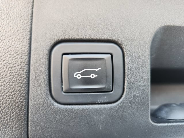Used 2018 Cadillac XT5 Luxury w/ Driver Awareness Package FWD image 36