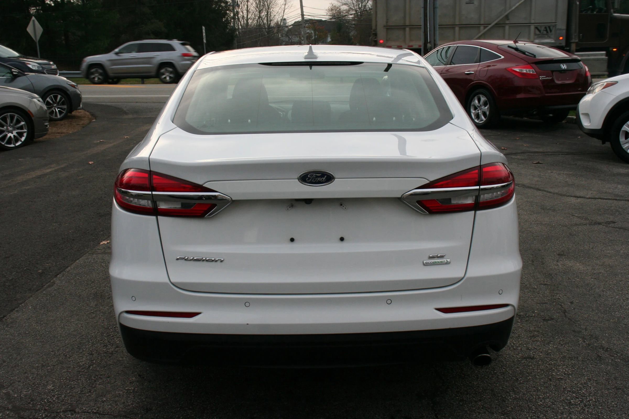 Used 2019 Ford Fusion SE image 26