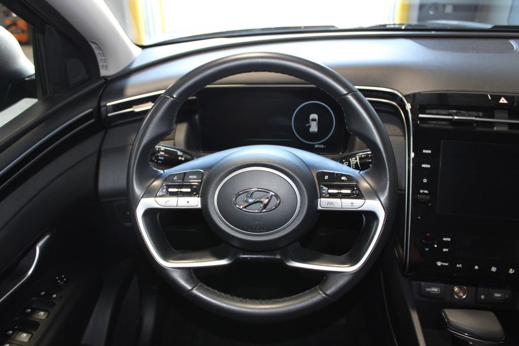 Used 2023 Hyundai Tucson SEL w/ Convenience Package AWD/4WD image 11