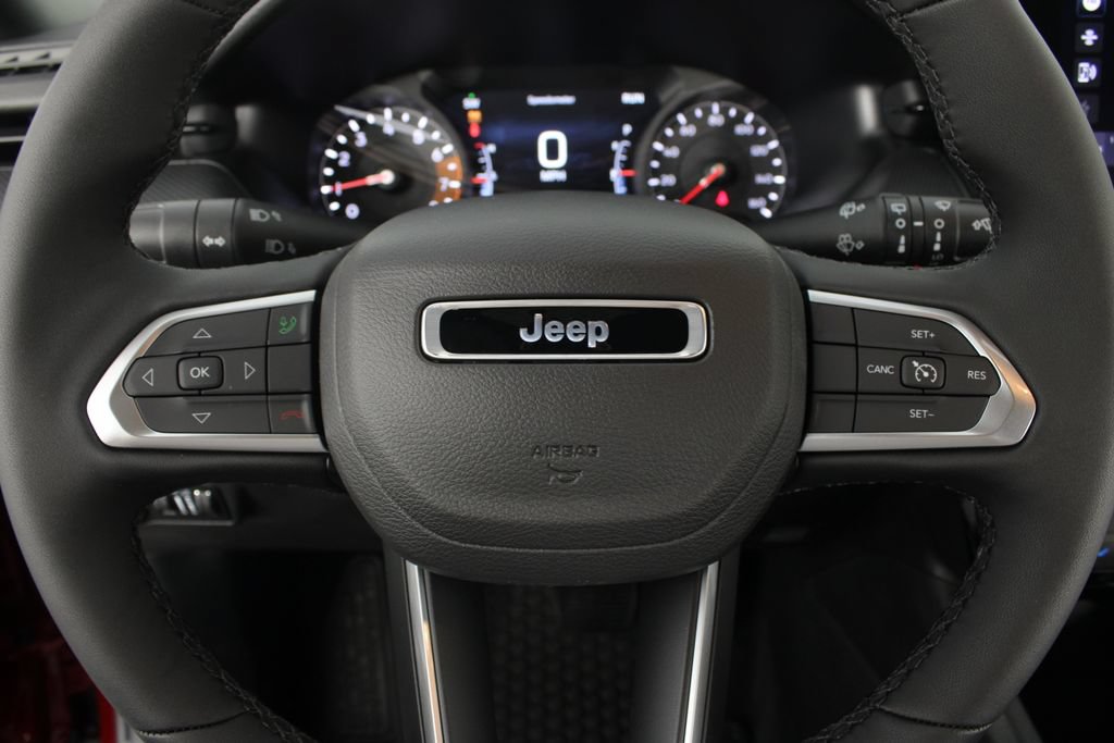 New 2026 Jeep Compass Latitude AWD/4WD image 12