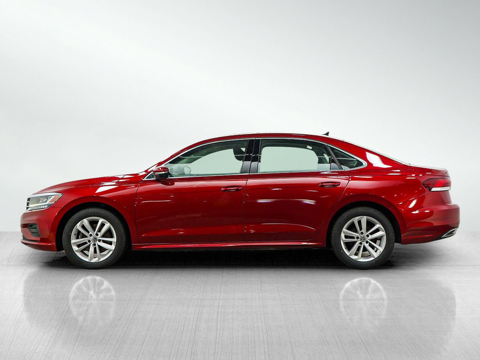 Used 2020 Volkswagen Passat 2.0T SE w/ Sunroof Package FWD image 2