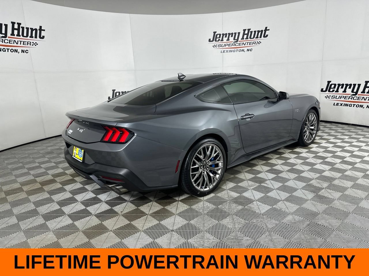 Used 2024 Ford Mustang GT Premium RWD image 6