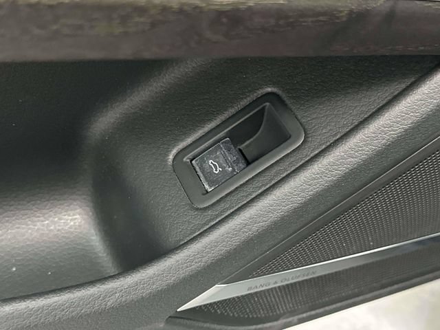 Used 2019 Audi A8 L 3.0T w/ Executive Package AWD/4WD image 27