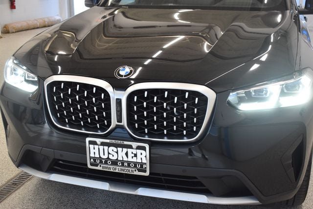 Used 2025 BMW X4 xDrive30i w/ Premium Package AWD/4WD image 14