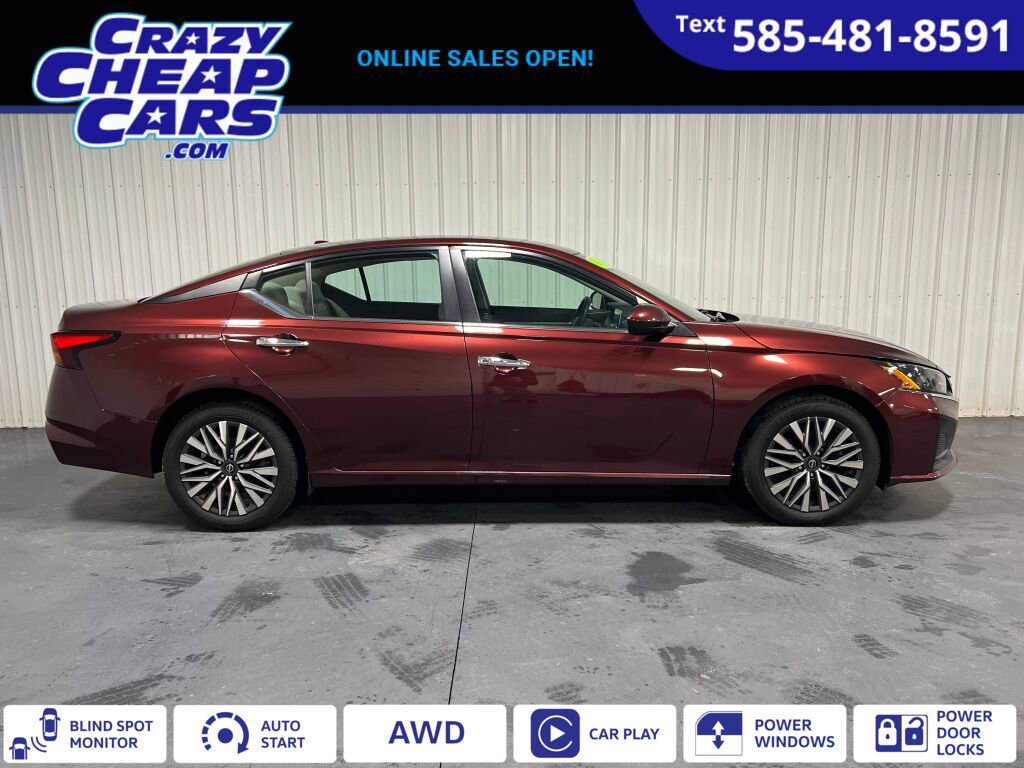 Used 2023 Nissan Altima 2.5 SV image 1