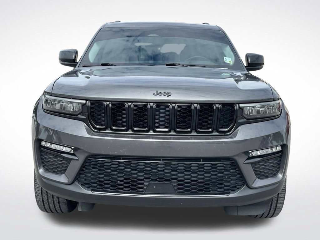 Used 2022 Jeep Grand Cherokee Limited w/ MOPAR Finishing Package AWD/4WD image 10