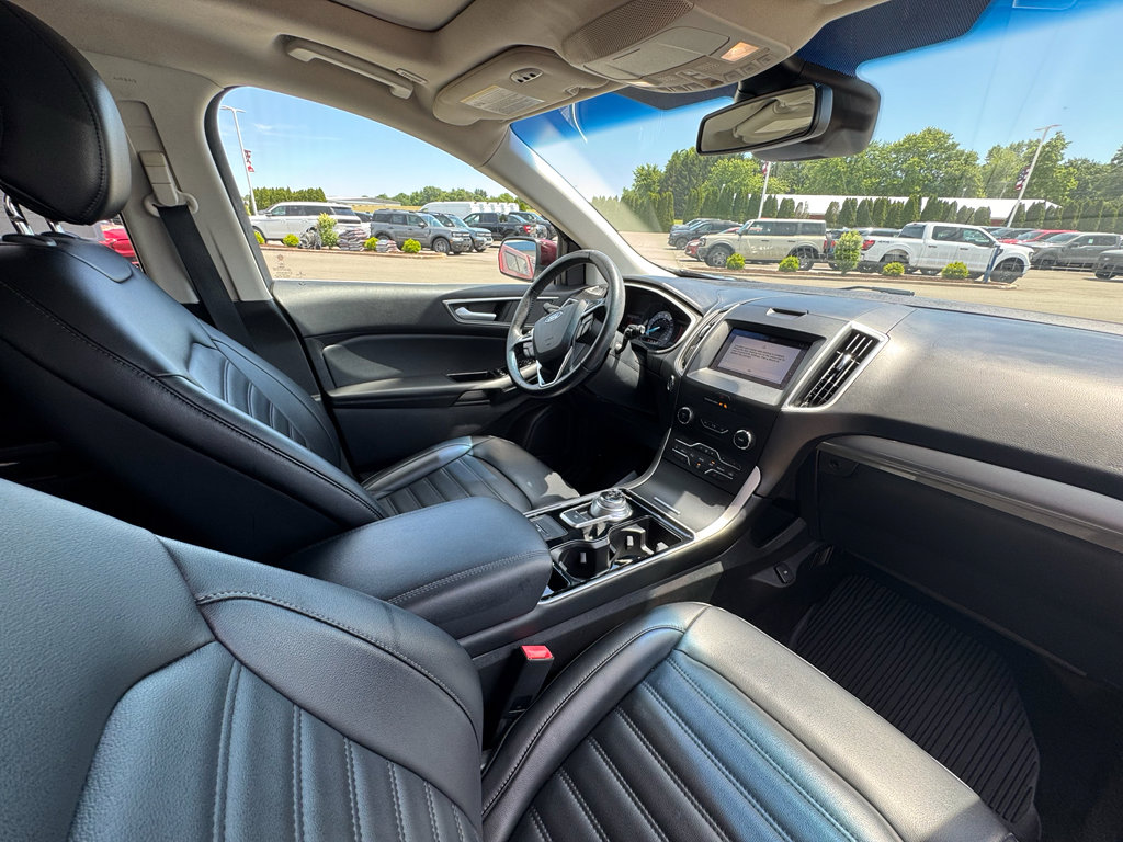 Used 2019 Ford Edge SEL w/ Equipment Group 201A AWD/4WD image 10