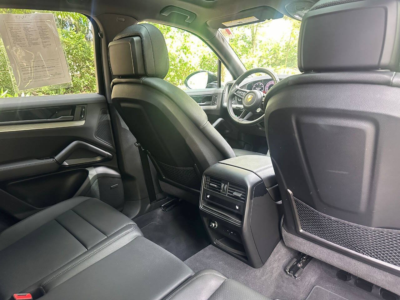 Used 2024 Porsche Cayenne AWD/4WD image 12