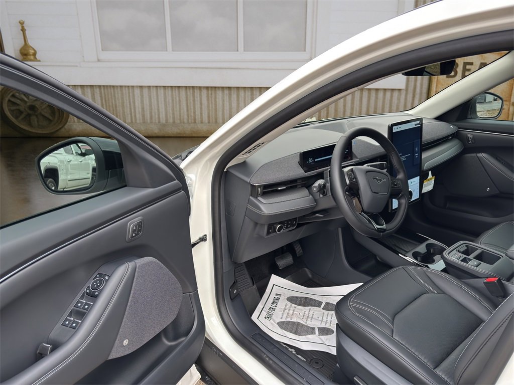 New 2025 Ford Mustang Mach-E Premium image 17