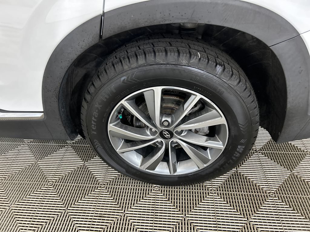 Used 2019 Hyundai Santa Fe Limited FWD image 10