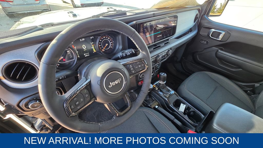 Used 2025 Jeep Wrangler Willys image 12