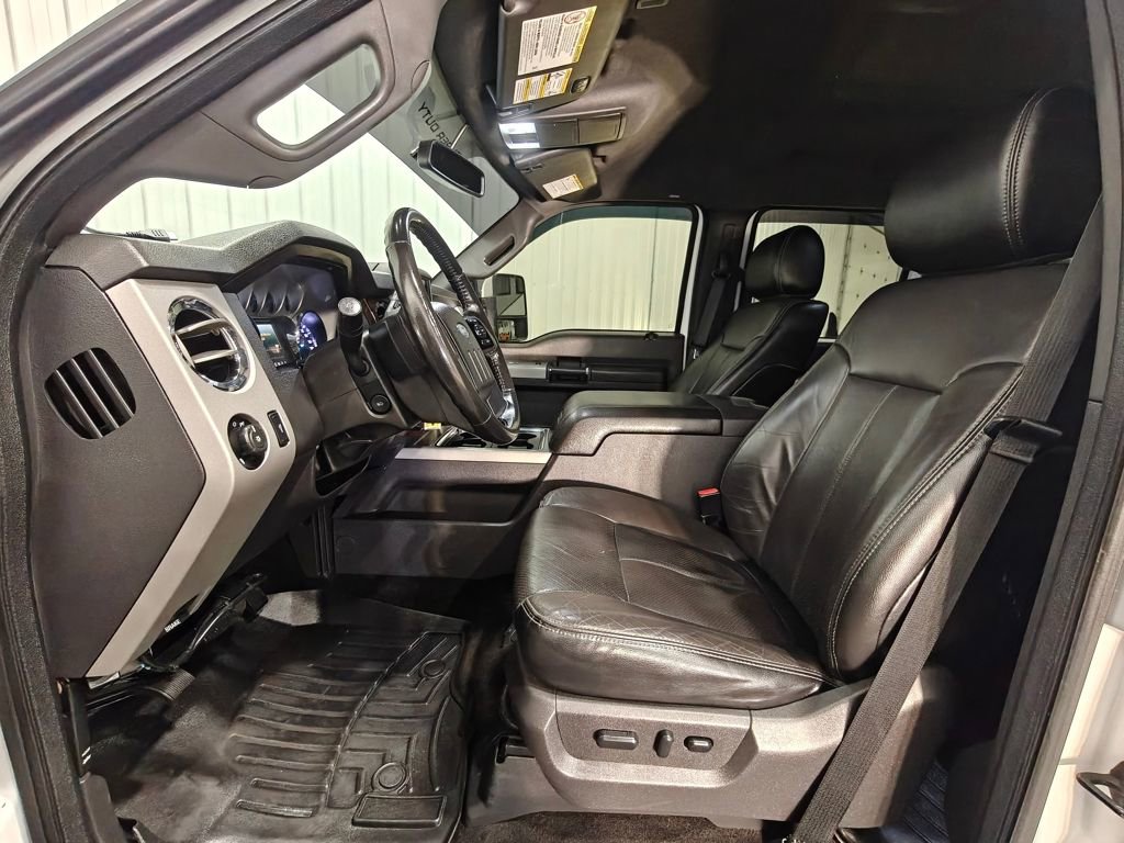 Used 2015 Ford F250 Lariat w/ Chrome Package image 34