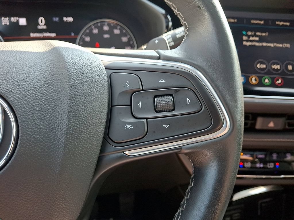 Used 2021 Buick Envision Avenir AWD/4WD image 22