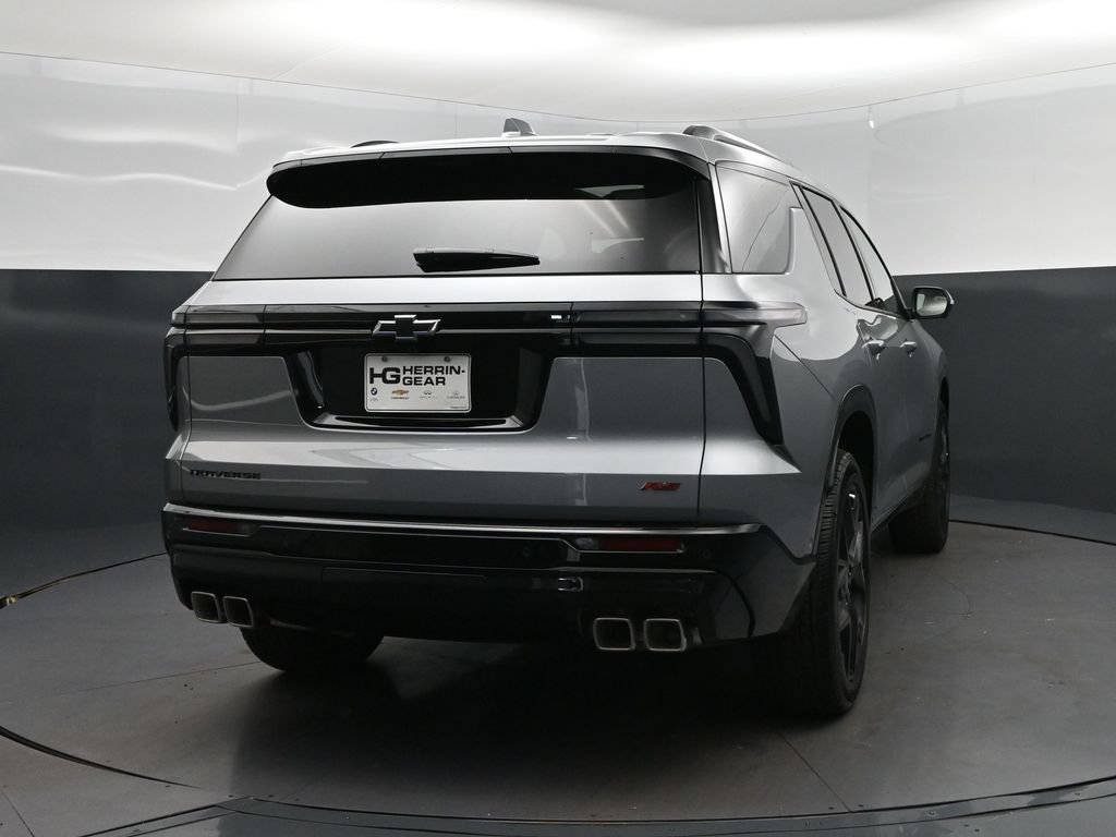 New 2026 Chevrolet Traverse RS w/ LPO, Floor Liner Package FWD image 7
