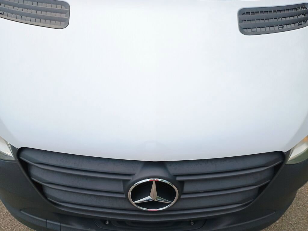 Used 2024 Mercedes-Benz Sprinter 2500 image 35