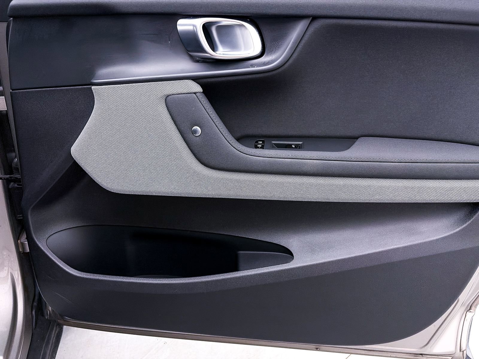 Used 2022 Polestar Polestar 2 AWD/4WD image 32