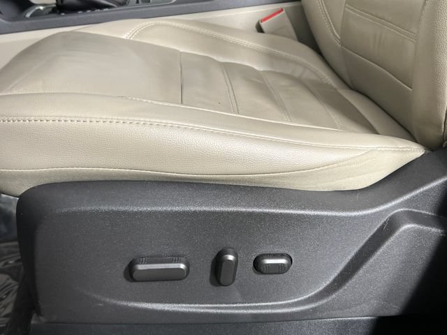 Used 2017 Ford Escape Titanium FWD image 24