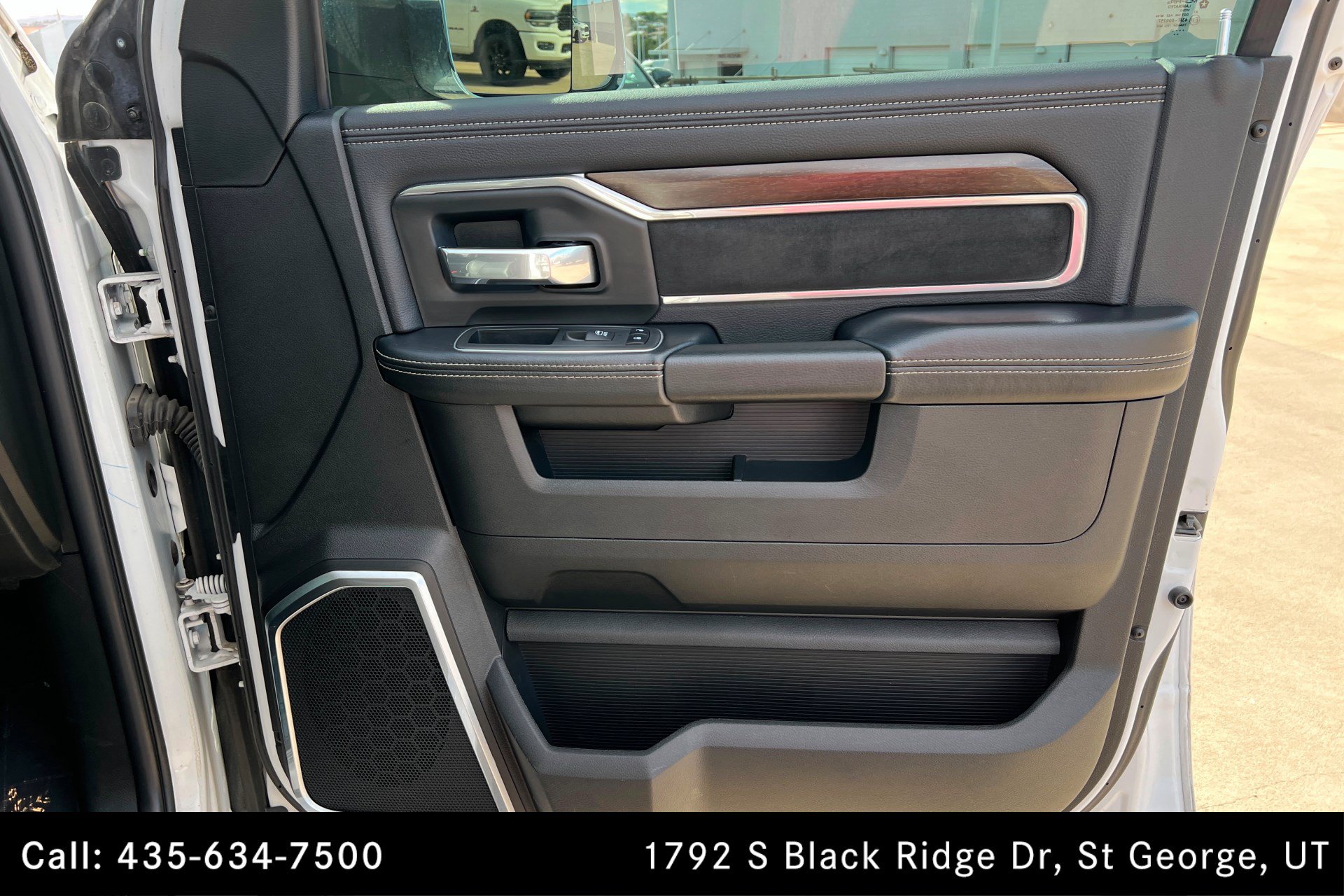 Used 2022 RAM 2500 Laramie AWD/4WD image 22