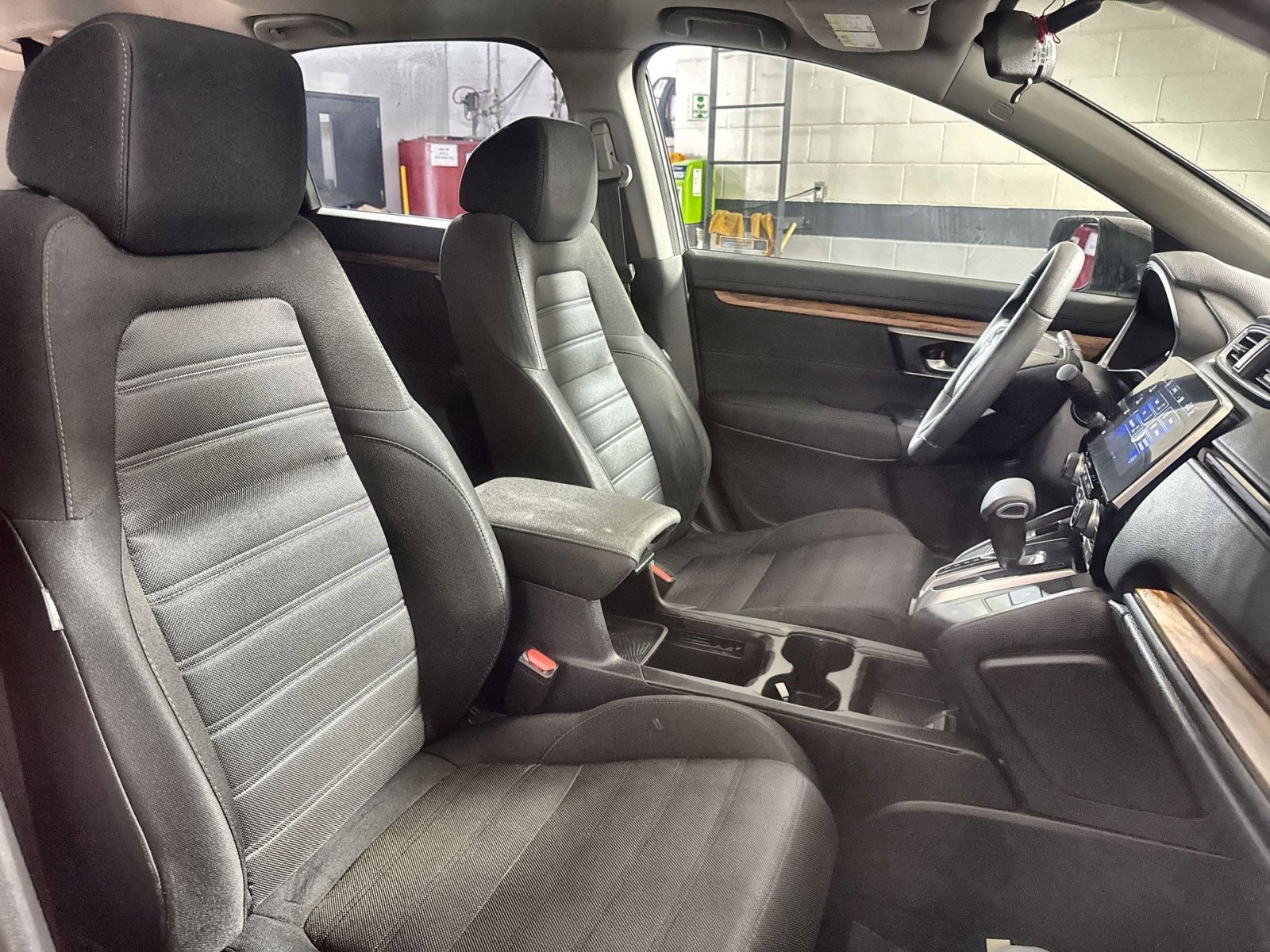 Used 2018 Honda CR-V EX image 28