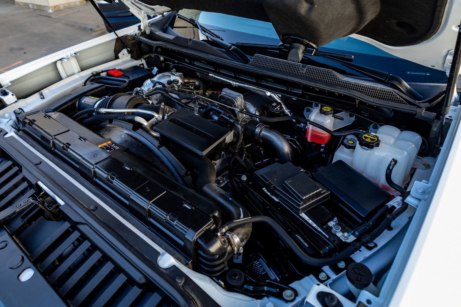 Used 2025 Chevrolet Silverado 2500 High Country w/ Technology Package image 39