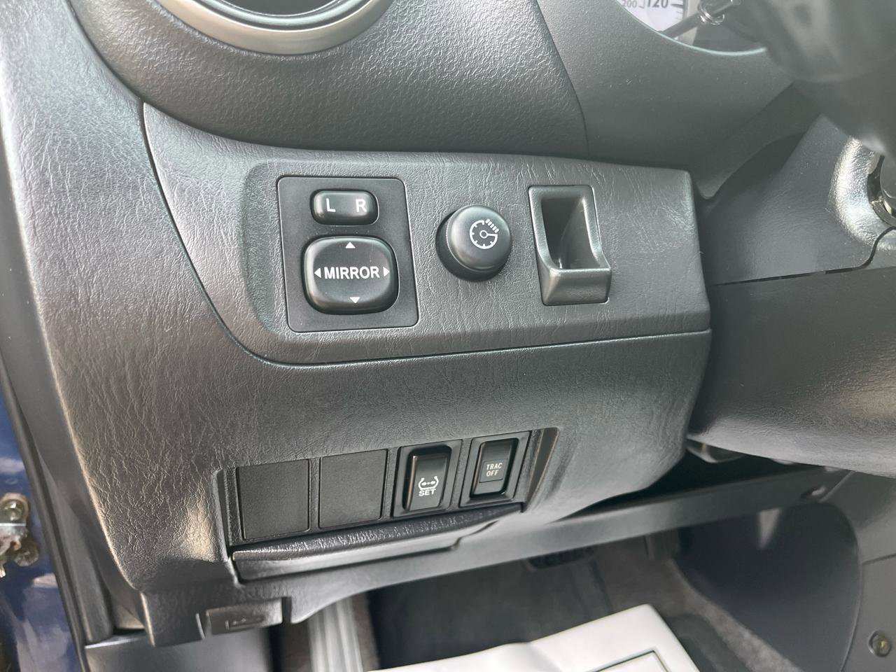 Used 2005 Toyota RAV4 2WD image 13
