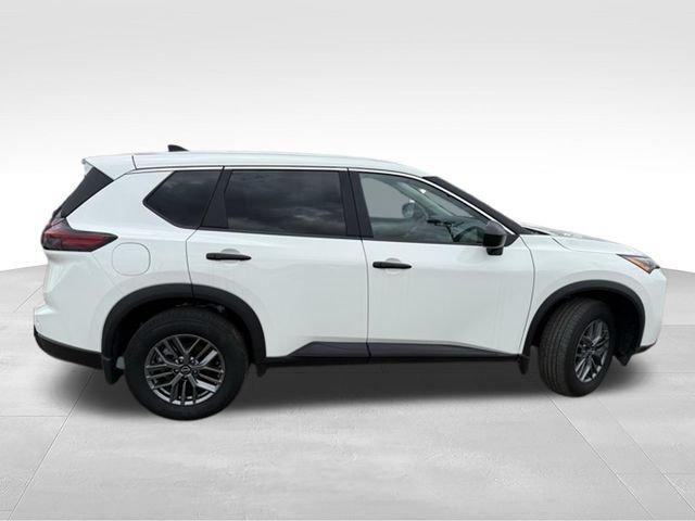 Certified 2026 Nissan Rogue S FWD image 9
