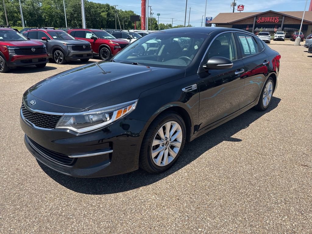 Used 2016 Kia Optima LX w/ Option Group 014 FWD image 3