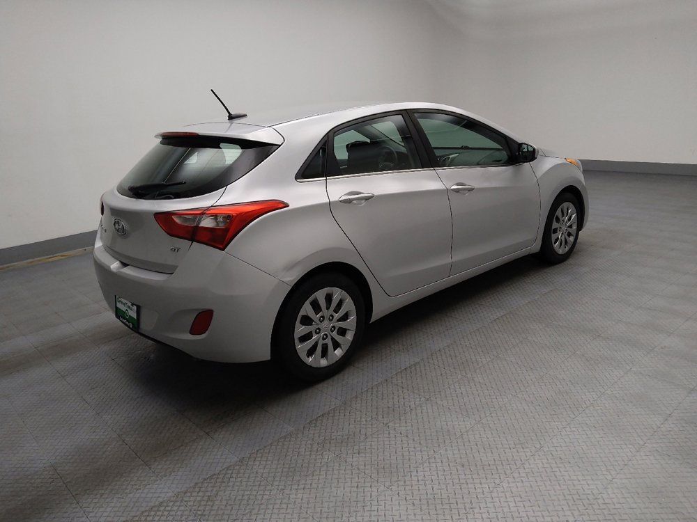 Used 2017 Hyundai Elantra GT image 10