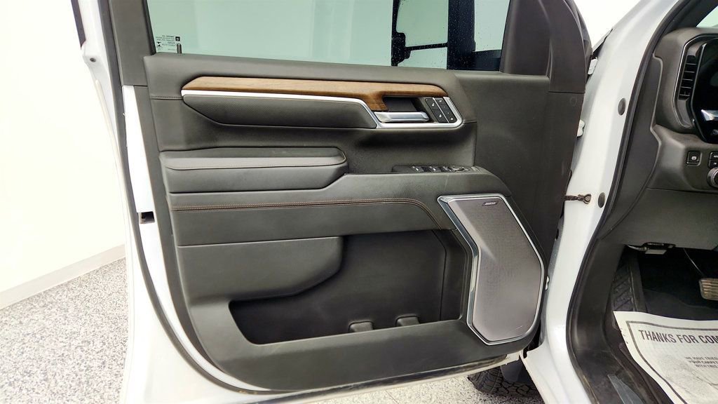 Used 2024 Chevrolet Silverado 2500 High Country w/ High Country Premium Package AWD/4WD image 10