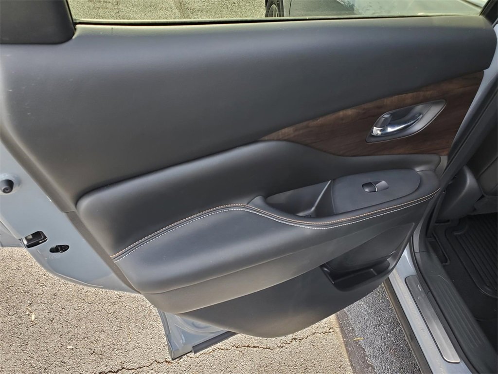 Certified 2021 Nissan Murano Platinum w/ Cargo Package image 14