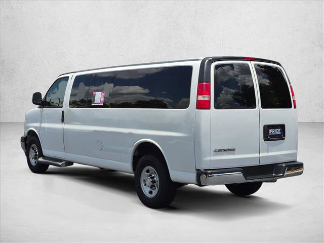 Used 2019 Chevrolet Express 3500 LT w/ LT Preferred Equipment Group RWD image 8