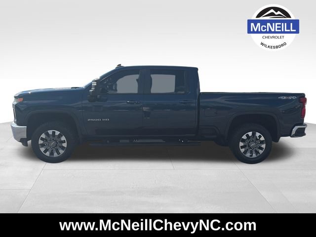 Used 2022 Chevrolet Silverado 2500 LT w/ Convenience Package AWD/4WD image 5