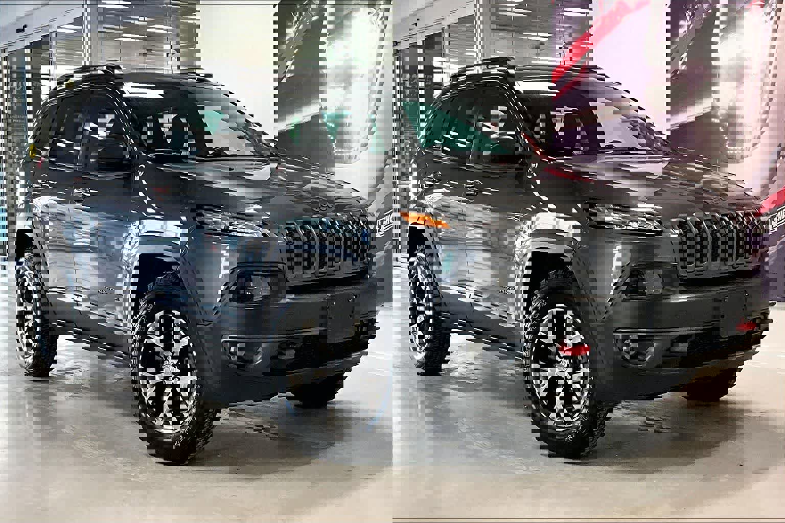 Used 2014 Jeep Cherokee Trailhawk w/ Comfort/Convenience Group image 20